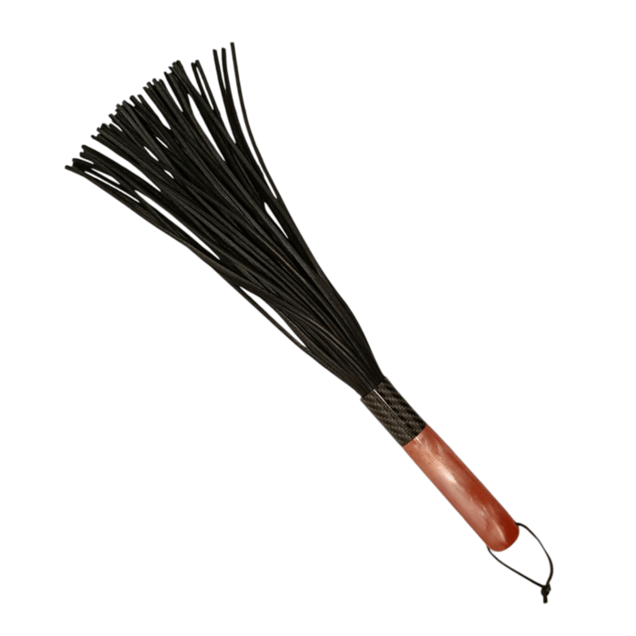 Flogger aus schwarzen Vierkant-Rindlederriemen mit rosefarbenem Epoxidharzgriff
