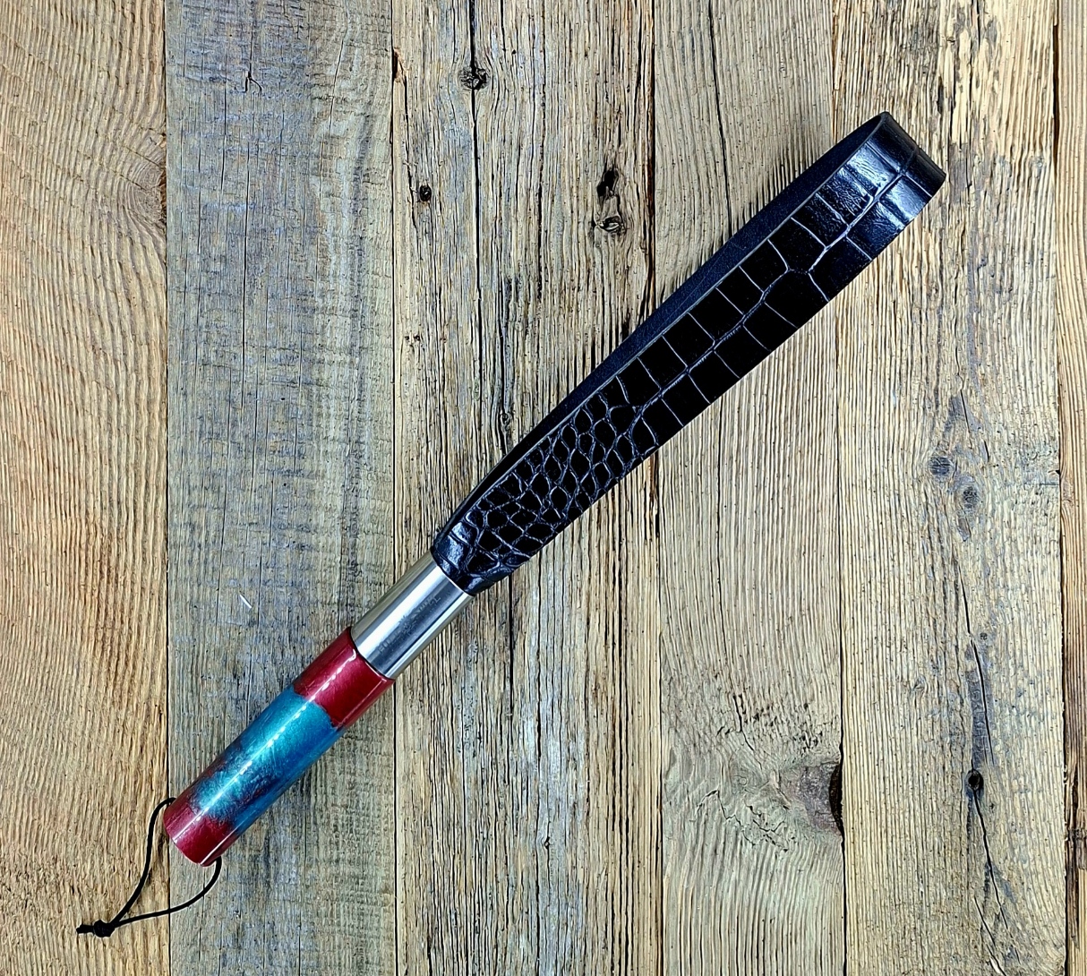 Gemeine Klatsche aus sehr festem Leder (Kroko)