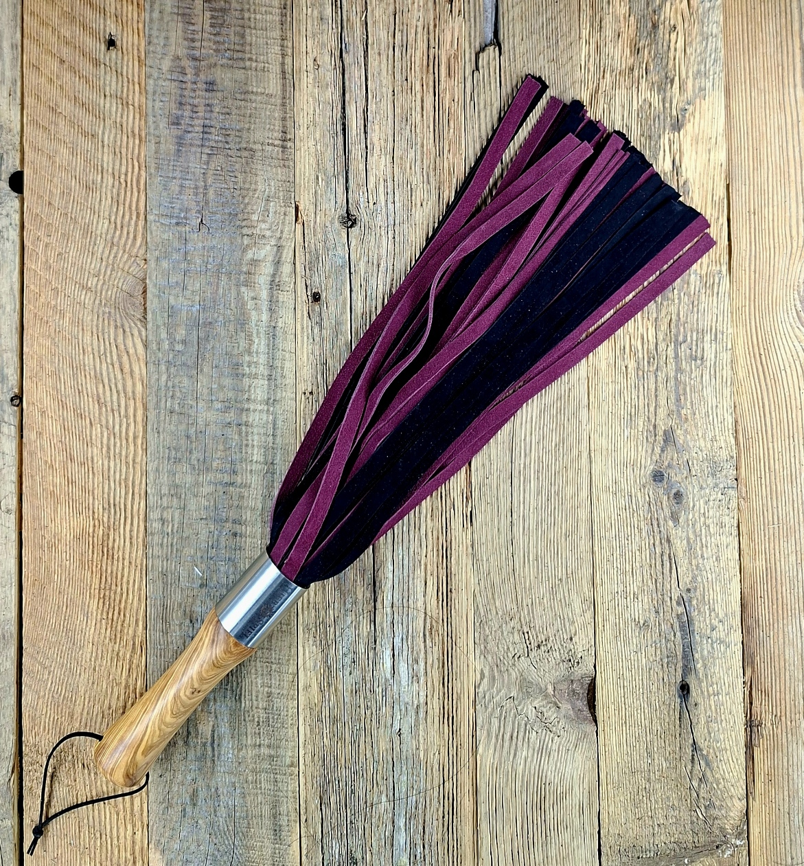 Edler zweifarbiger Leder-Flogger