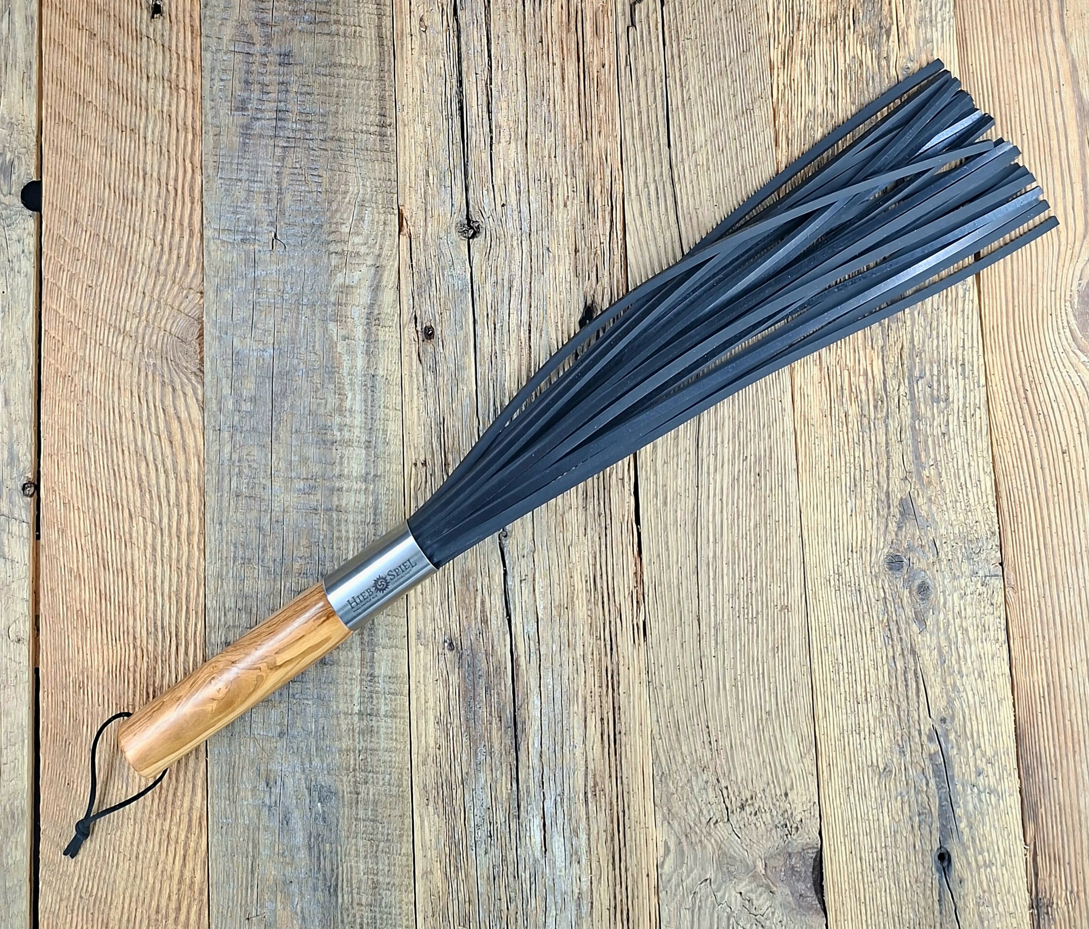 Sehr fieser Gummiflogger (Kirsche)