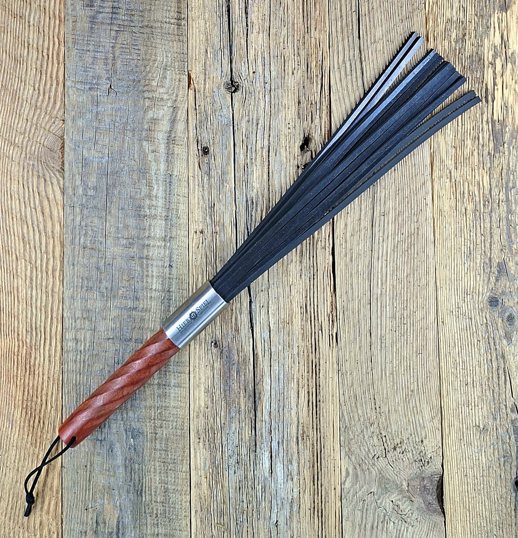 Sehr fieser Gummiflogger (Padouk, Spiral)