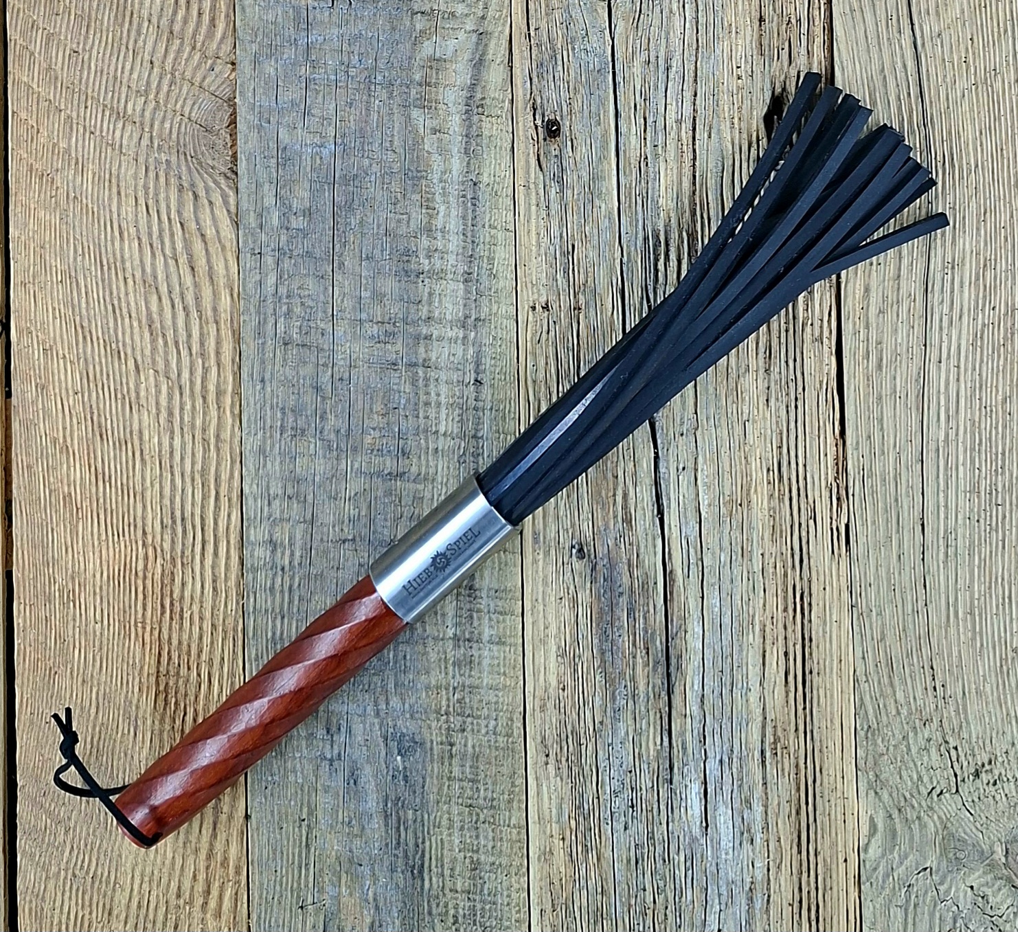 Sehr fieser Gummiflogger (Padouk, Spiral)